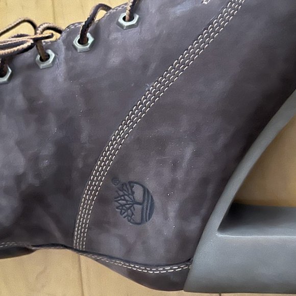 Timberland high heeled Nubuck lug sole "work boots" - Picture 7 of 9